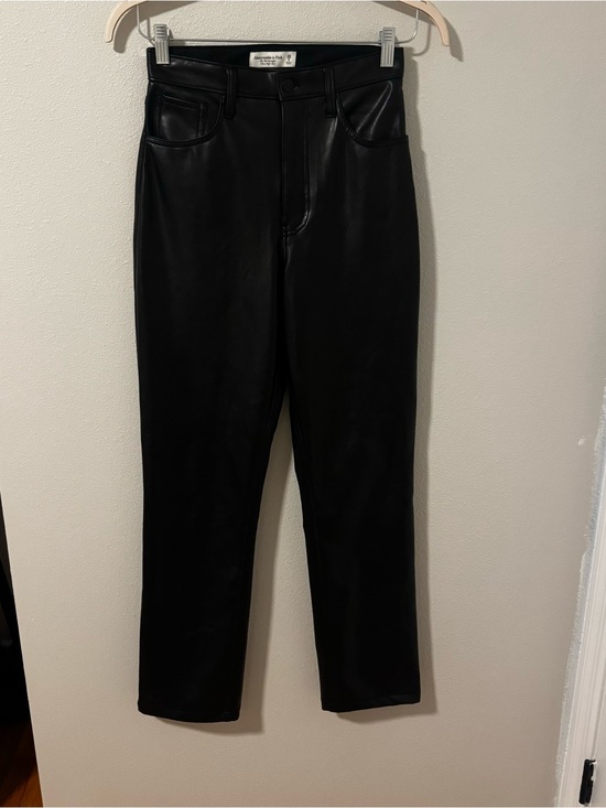 Abercrombie & Fitch Pants - Abercrombie & Fitch Faux Leather 90s Straight Ultra High Rise Curve Love Size 2